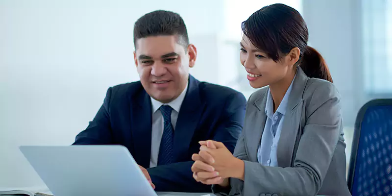 Why Partner with the Best TN Visa Consultants for Canadian Applicants for Spain?